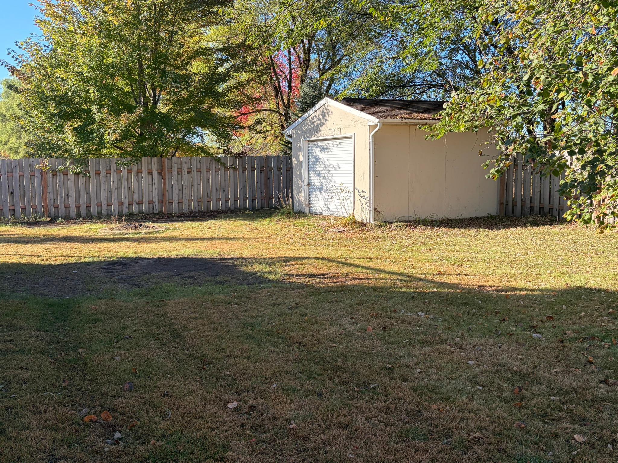 18610 Queen Street NW