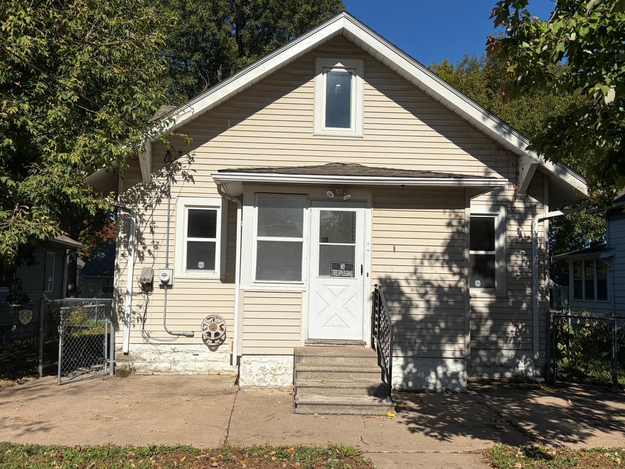 1162 Lawson Avenue E