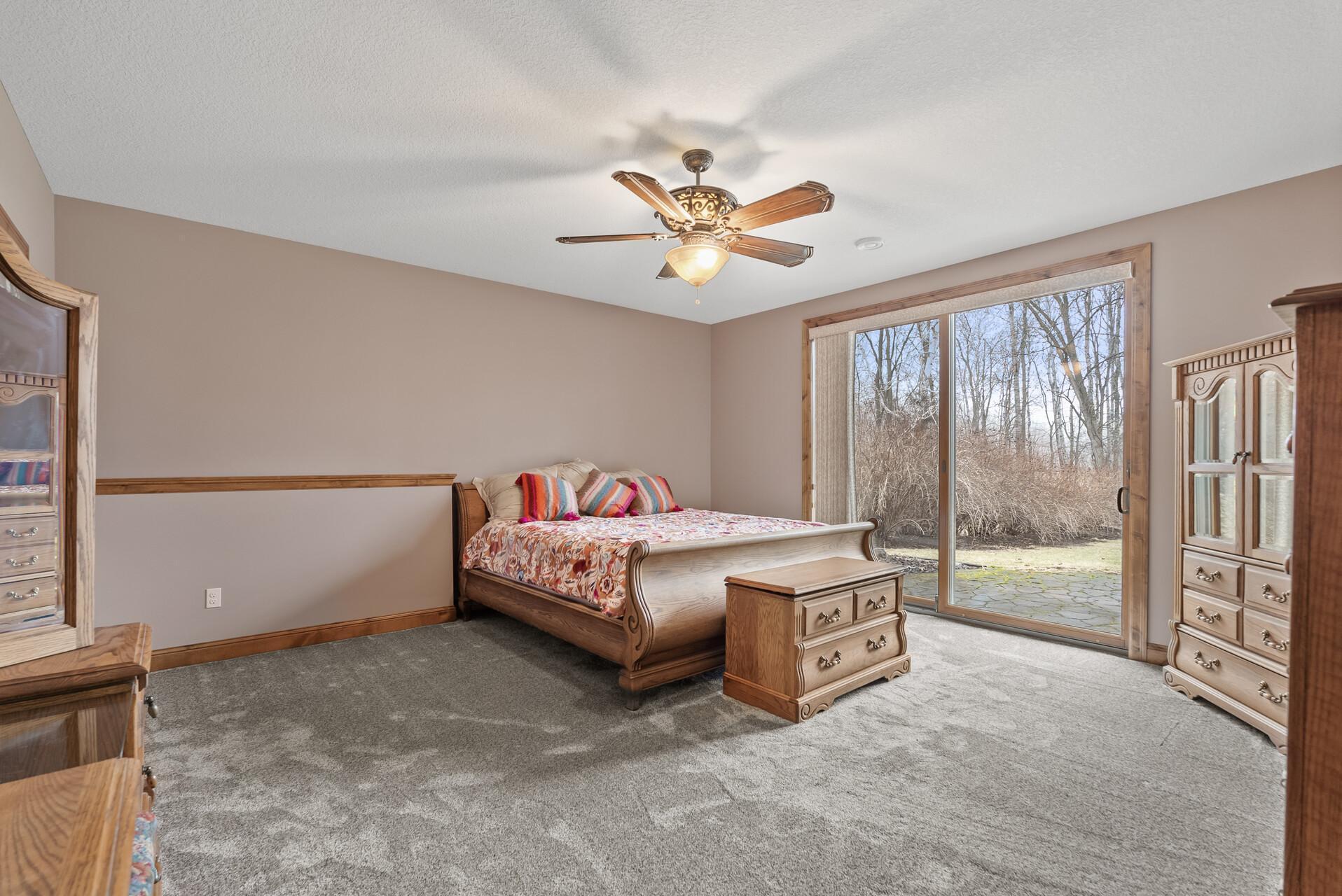 1475 162nd Avenue NW