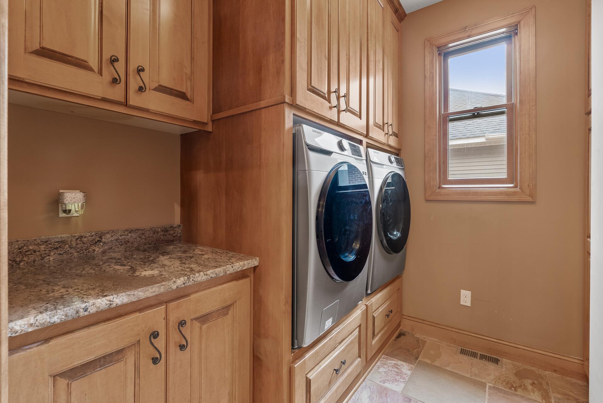 1475 162nd Avenue NW