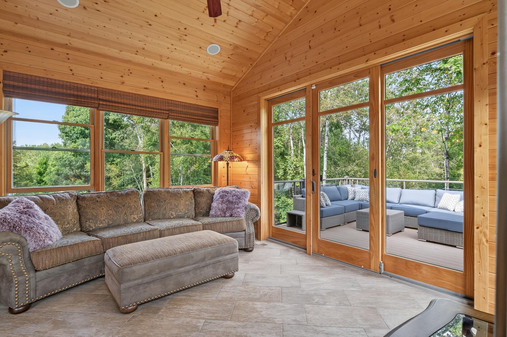 1475 162nd Avenue NW