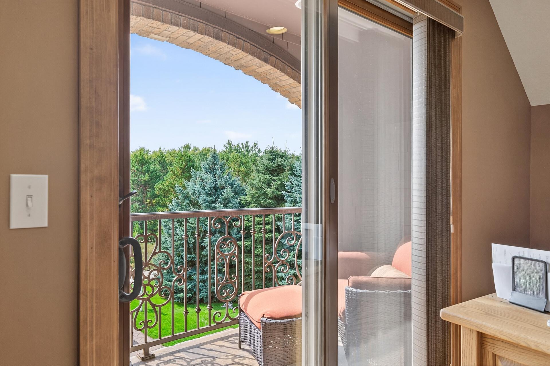 1475 162nd Avenue NW