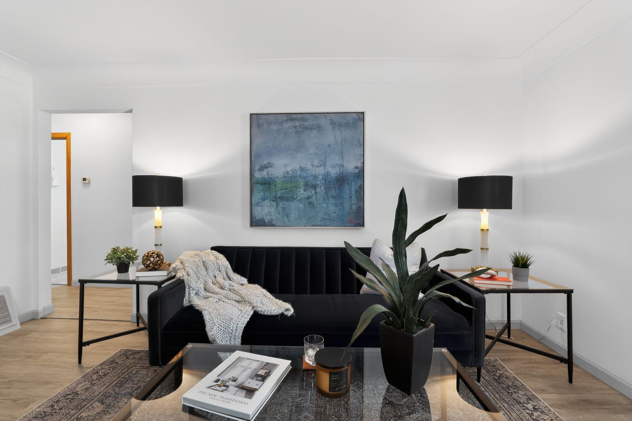 8515 Wentworth Avenue S