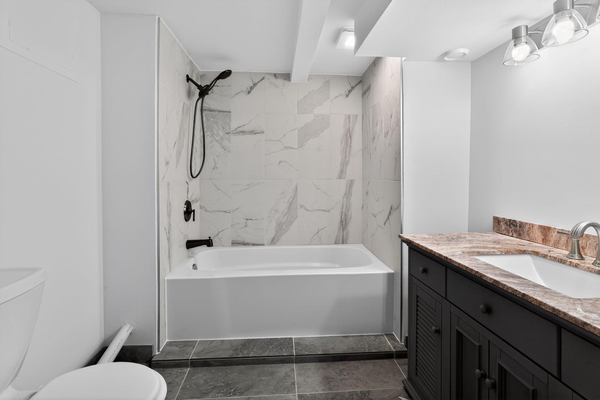 8515 Wentworth Avenue S