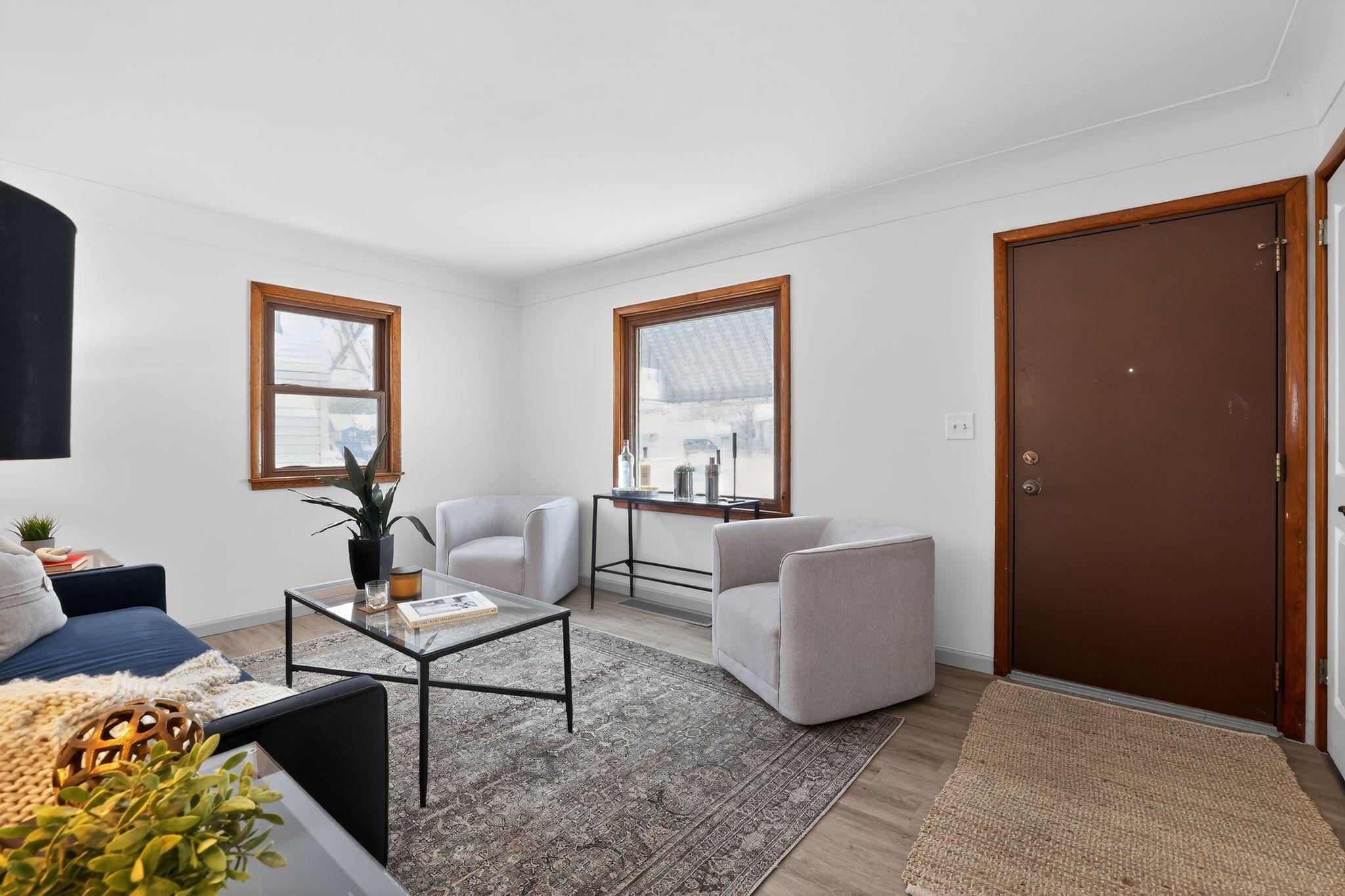 8515 Wentworth Avenue S