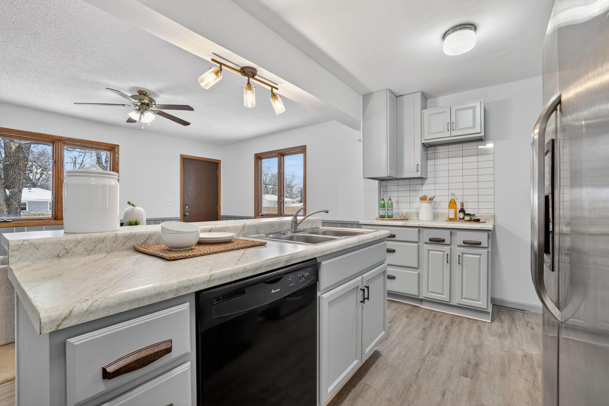 8515 Wentworth Avenue S