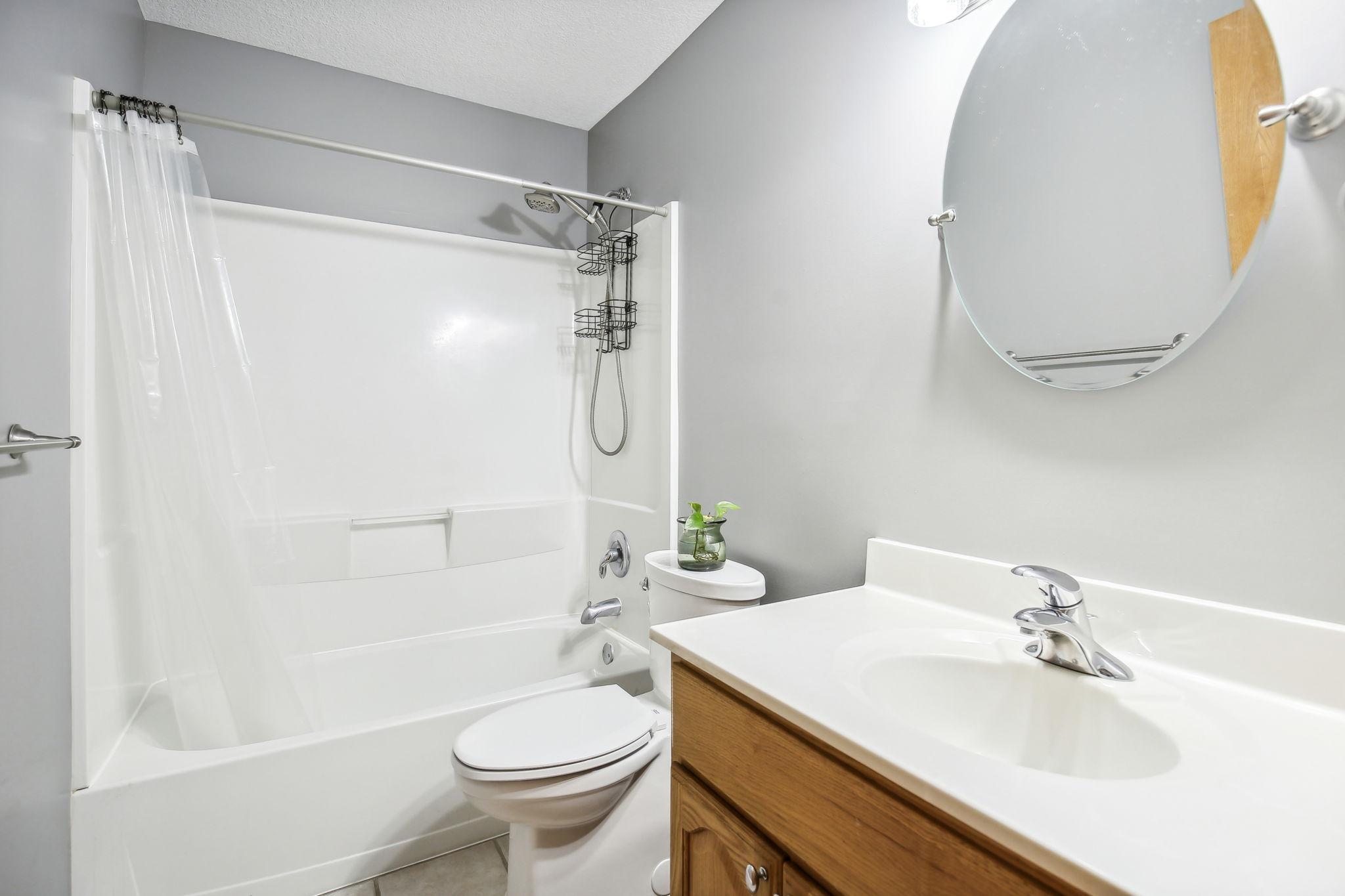 1860 Mcmenemy Street Unit: E