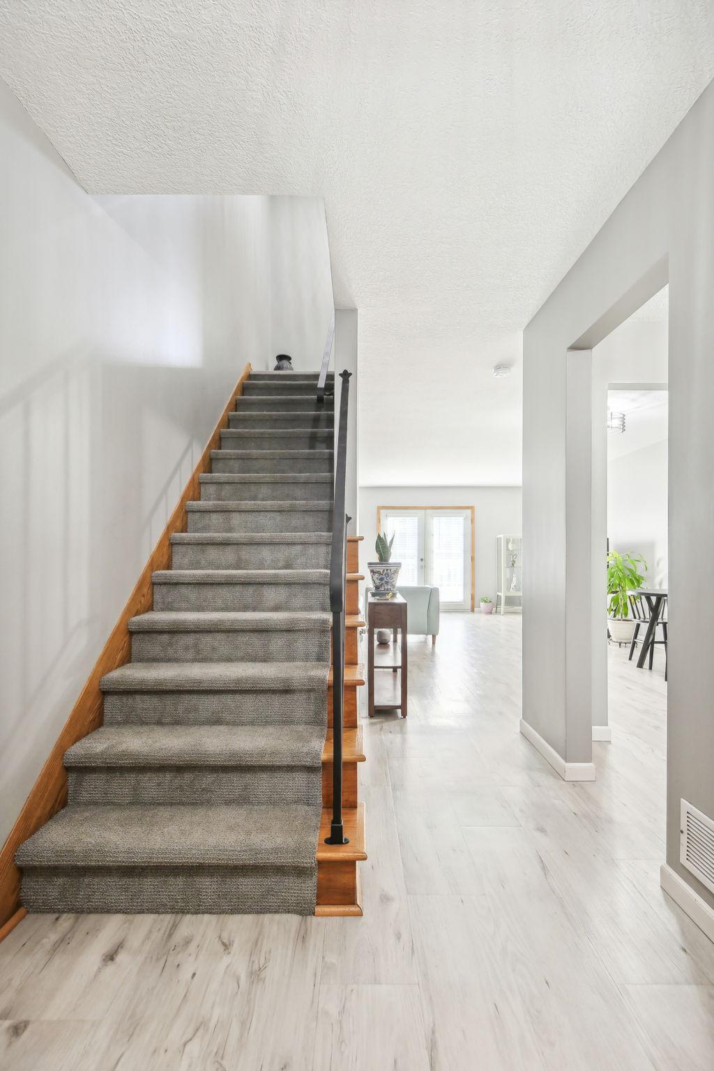 1860 Mcmenemy Street Unit: E