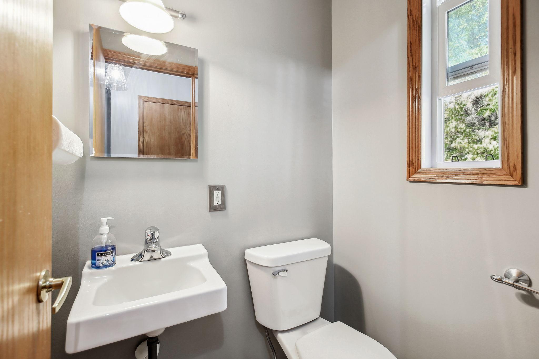 1860 Mcmenemy Street Unit: E