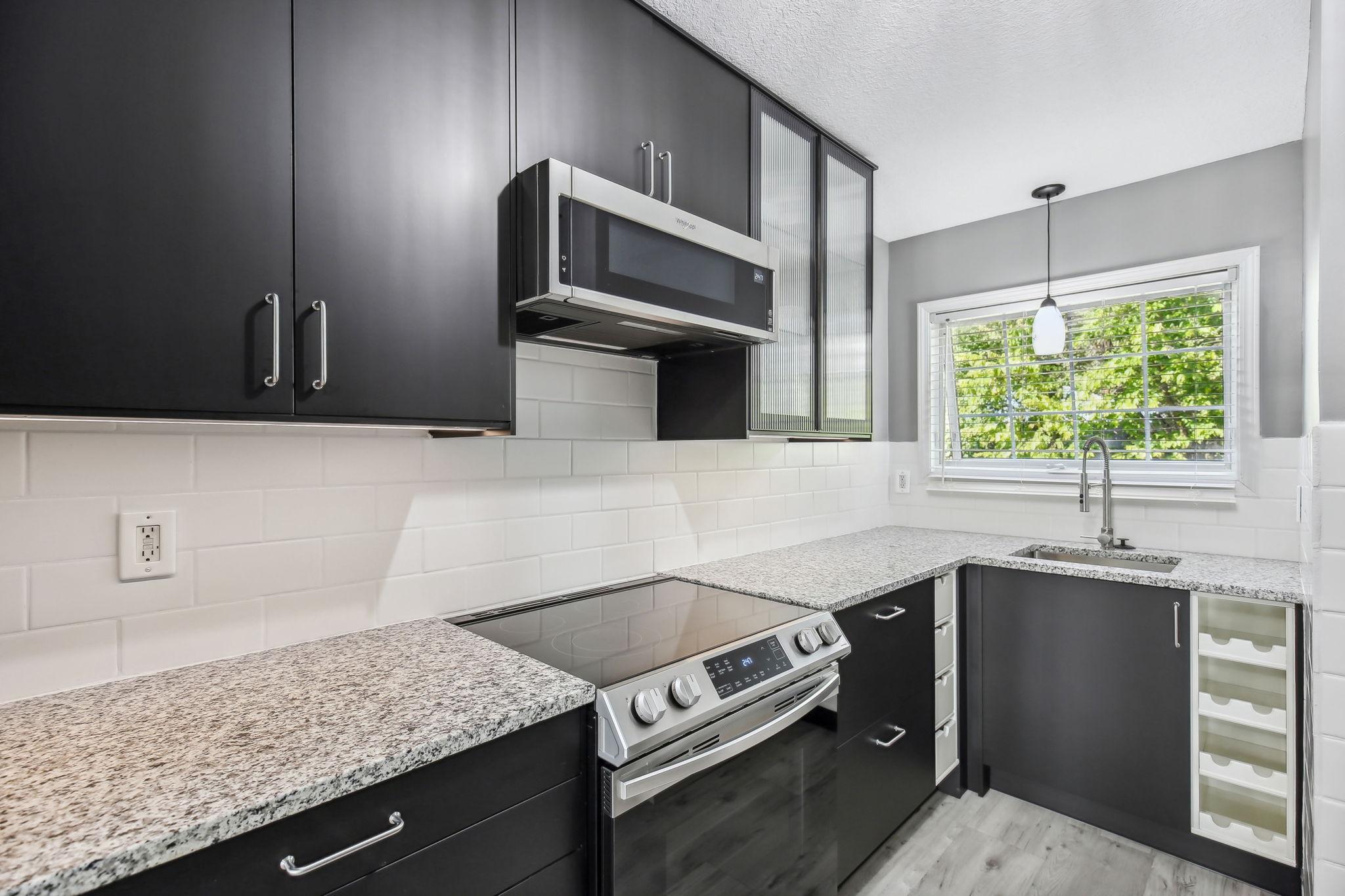 1860 Mcmenemy Street Unit: E