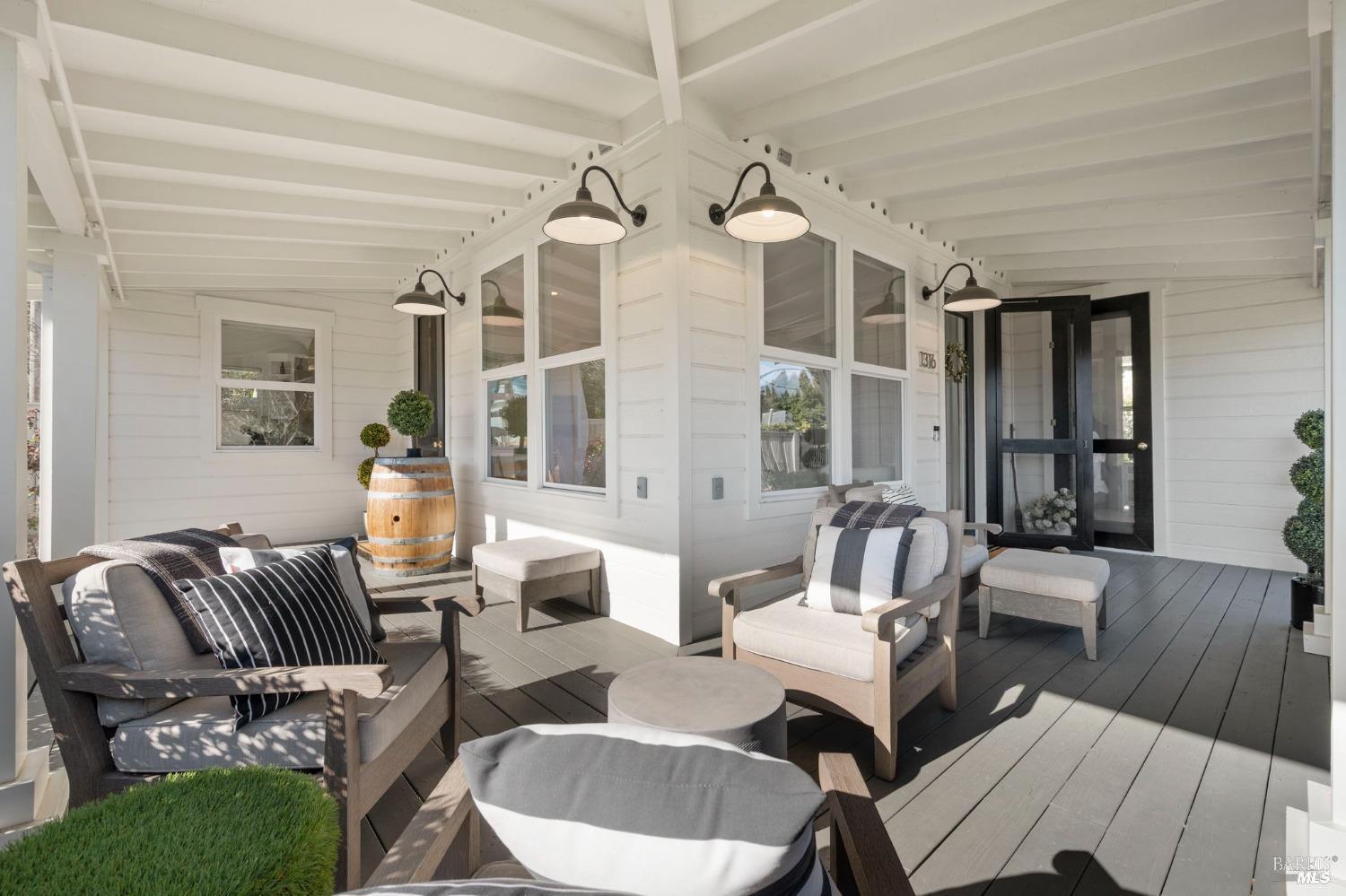 1316 Sulphur Springs Avenue, St. Helena
