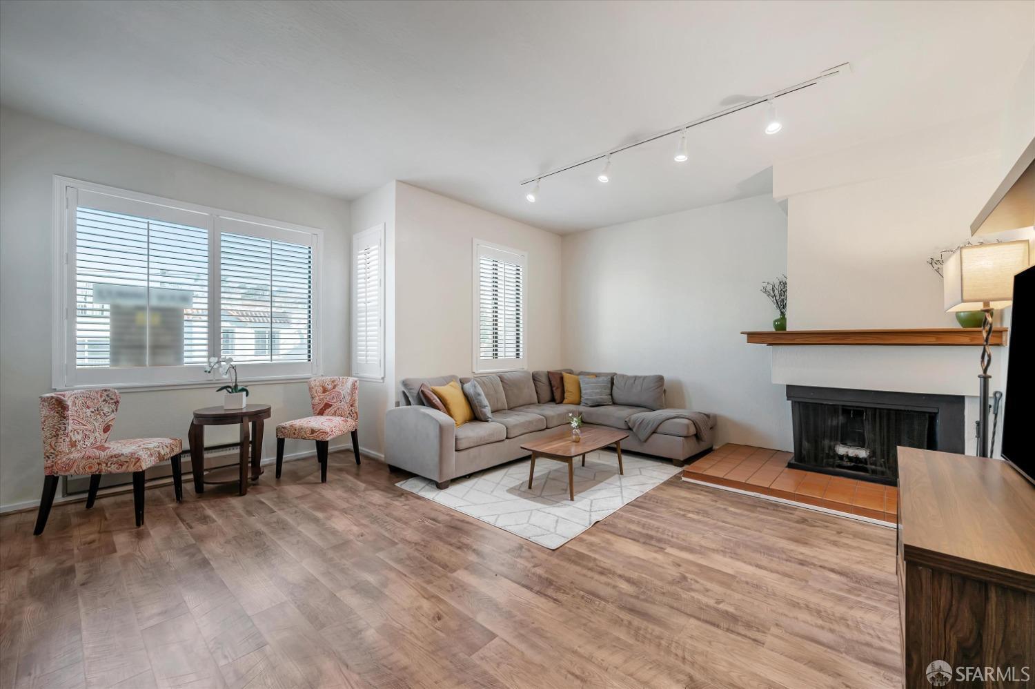 4575 Cabrillo Street # 202