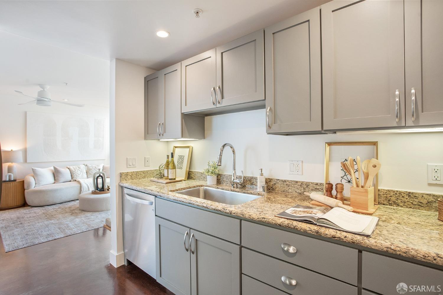 363 Valencia Street # 7