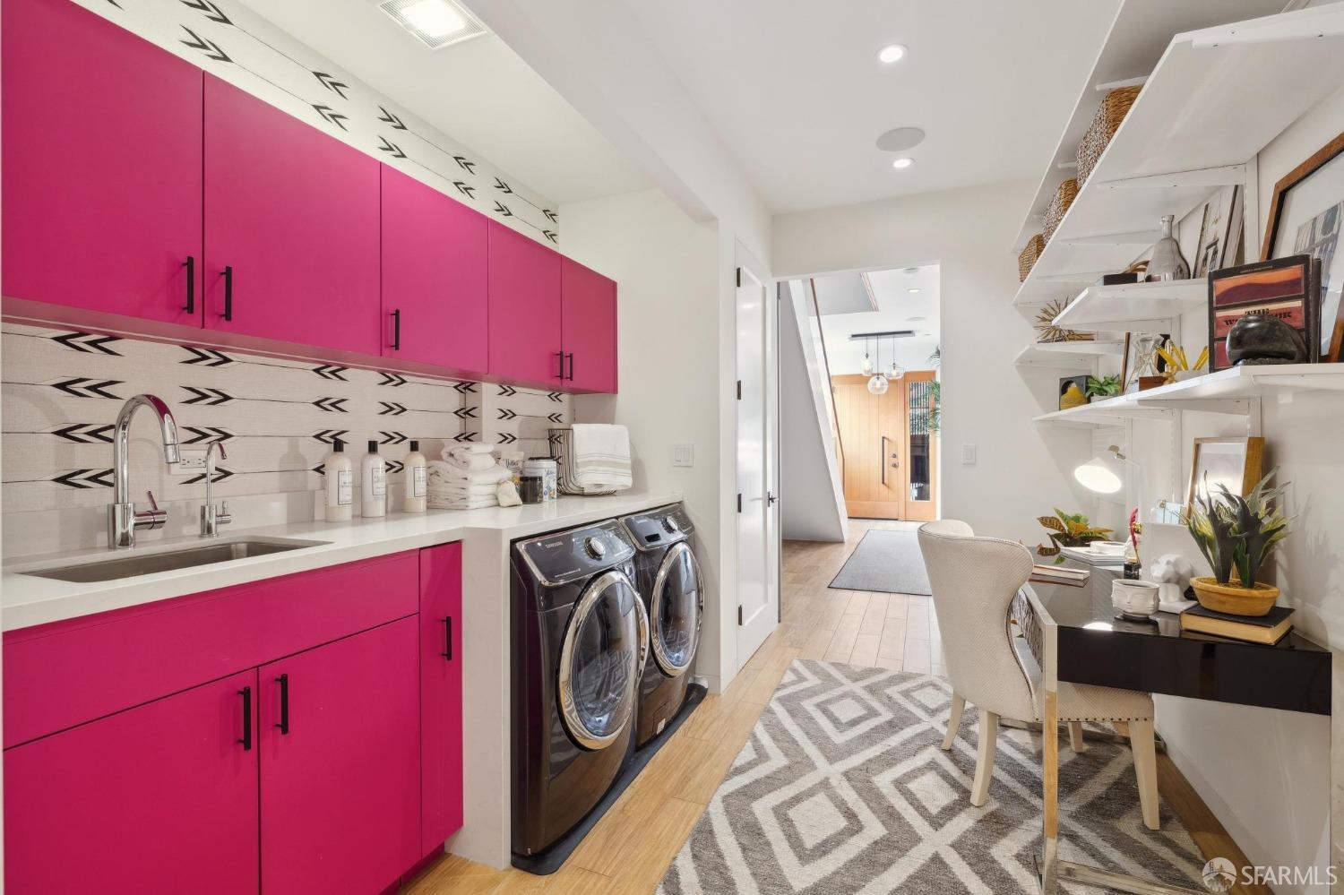 1919 Mariposa Street