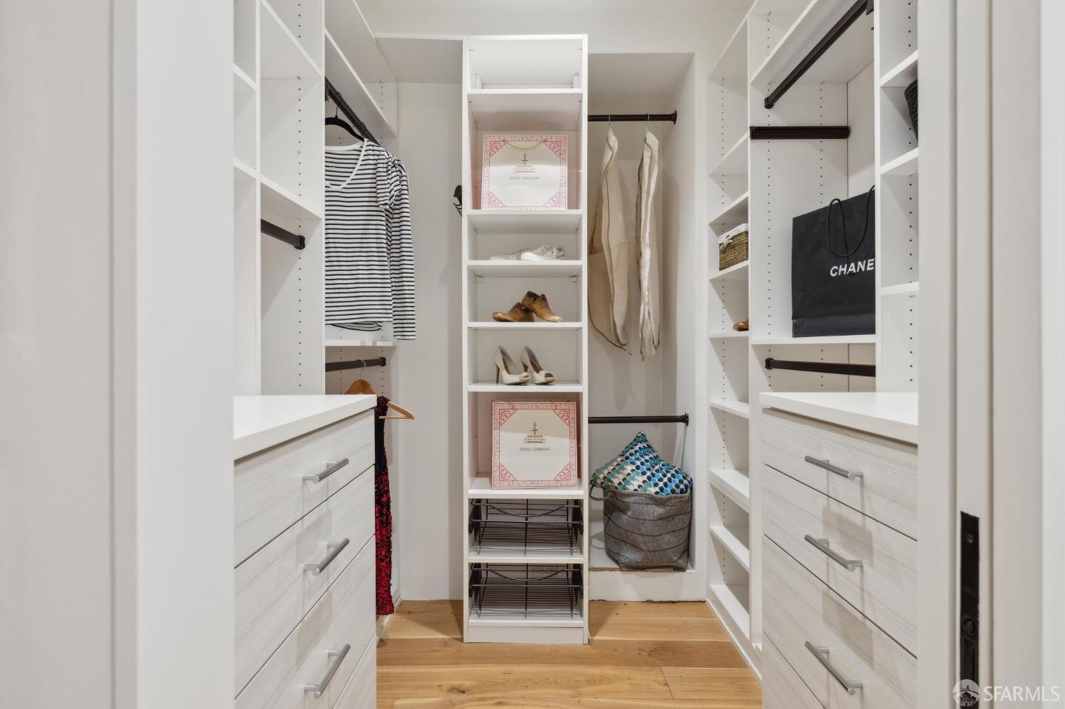 1919 Mariposa Street