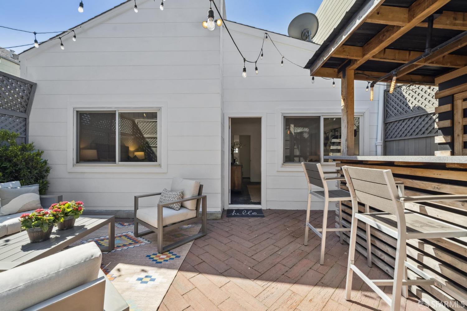 3792 Cesar Chavez Street