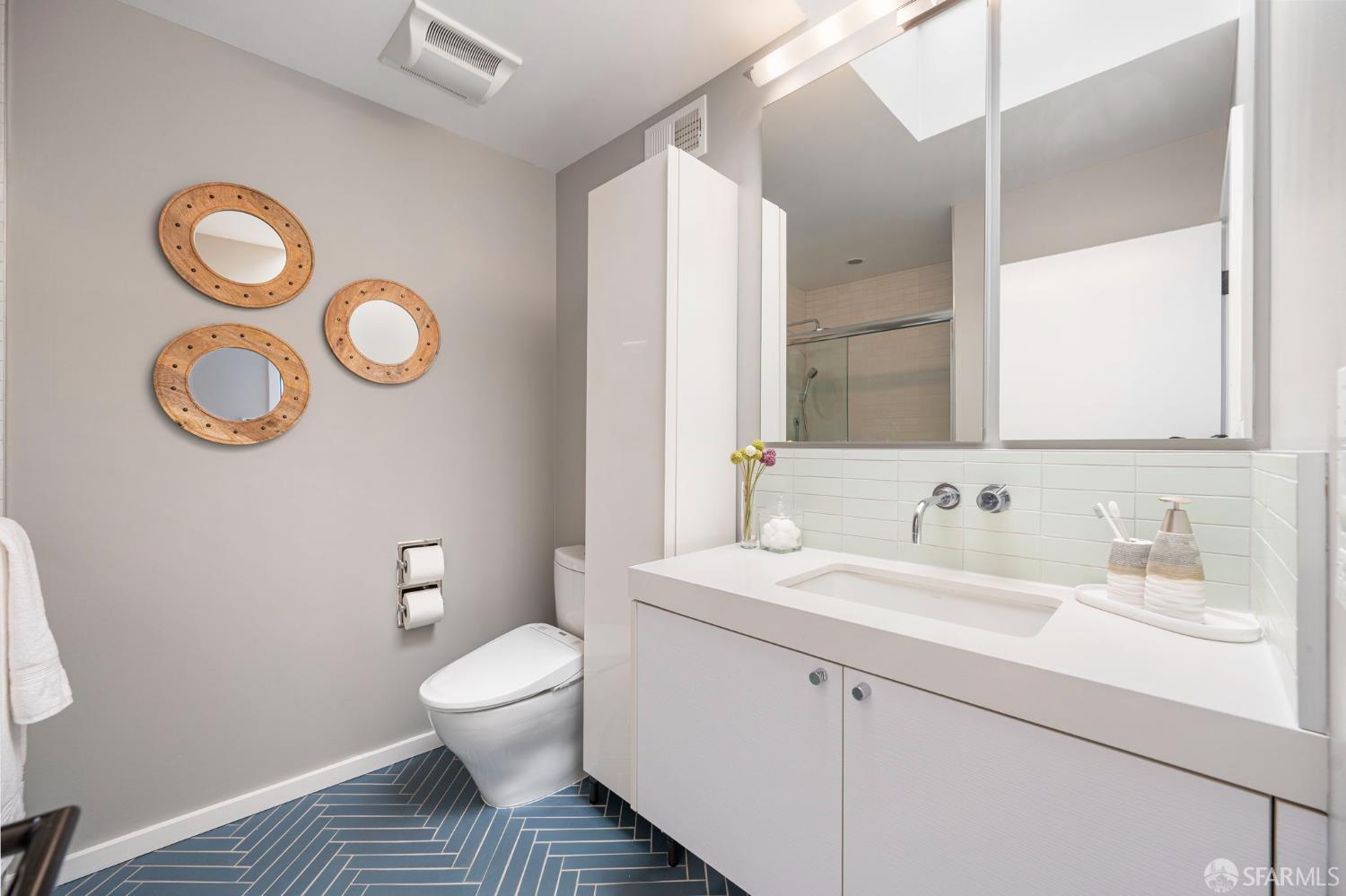 279 Graystone Terrace # 3