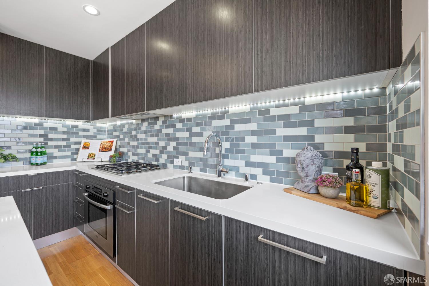 279 Graystone Terrace # 3
