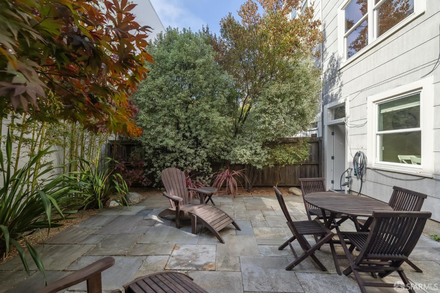 3321-3323 Scott Street