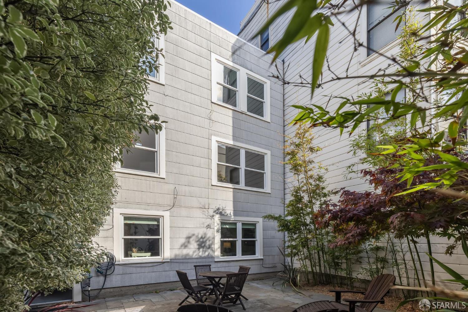 3321-3323 Scott Street