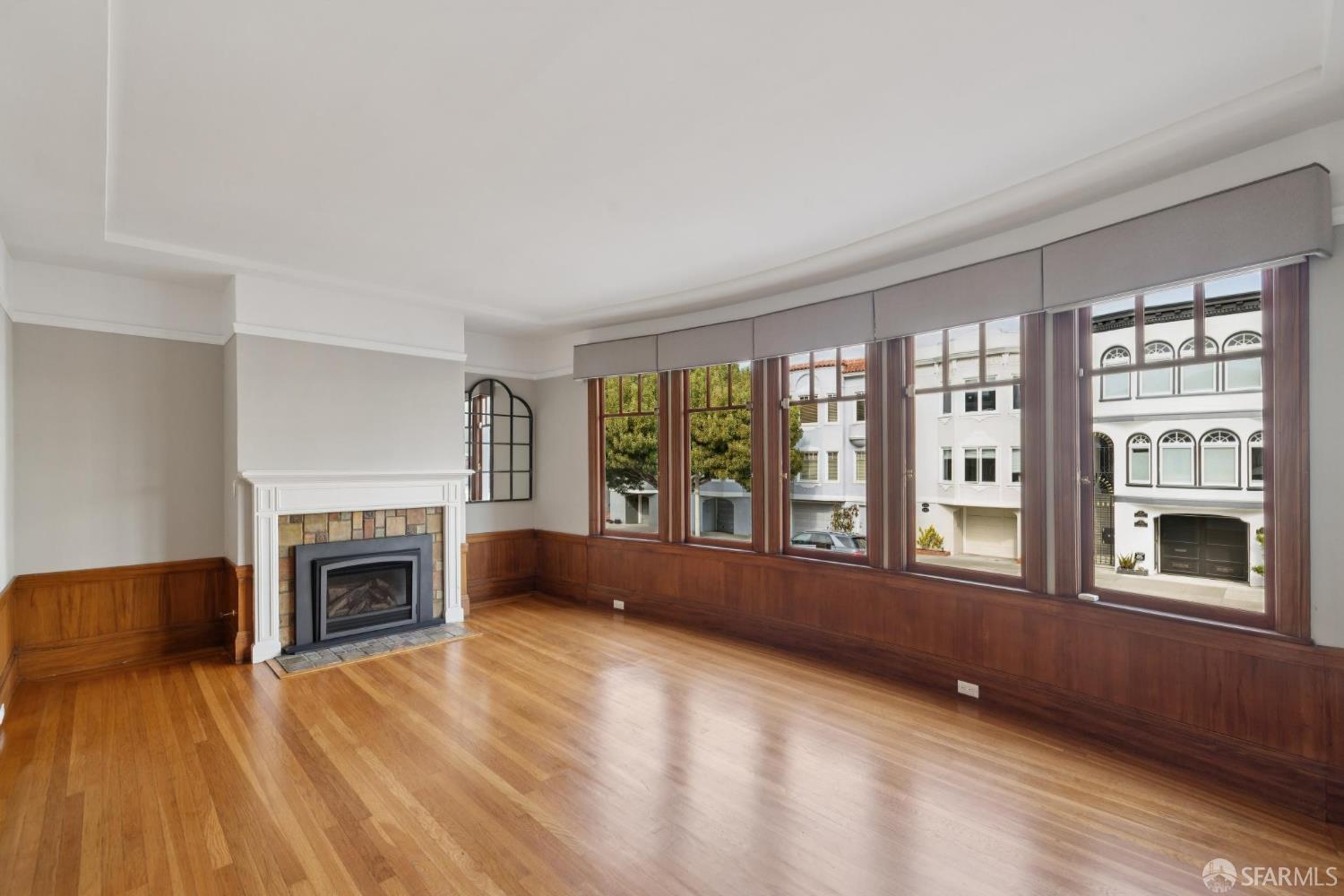 3321-3323 Scott Street