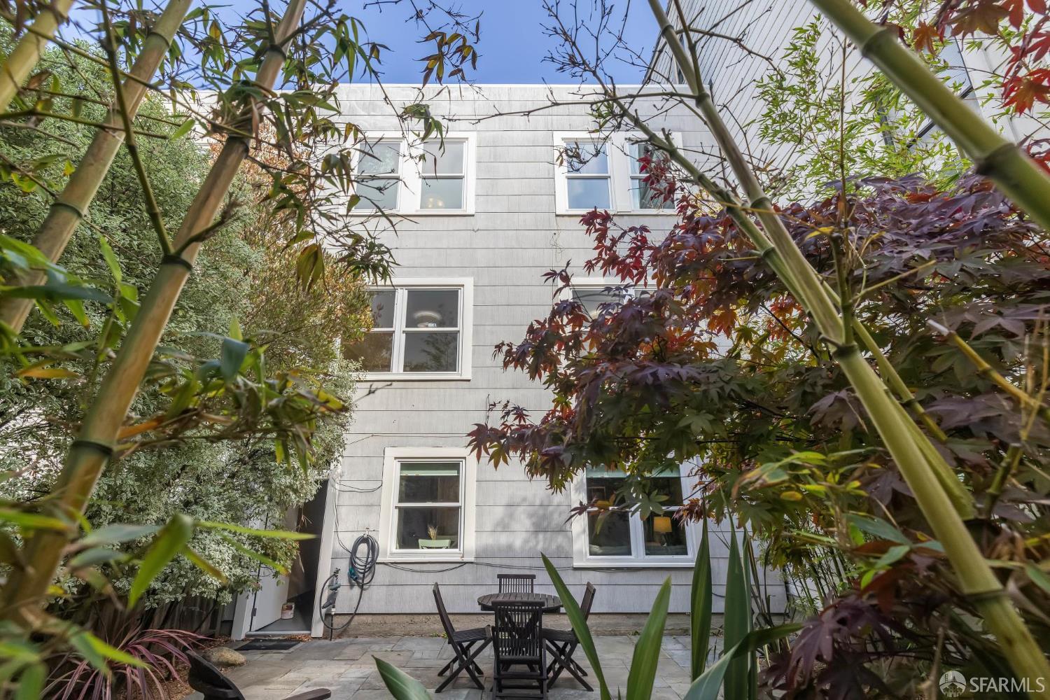 3321-3323 Scott Street