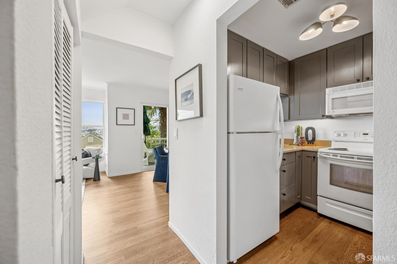 11 Littlefield Terrace