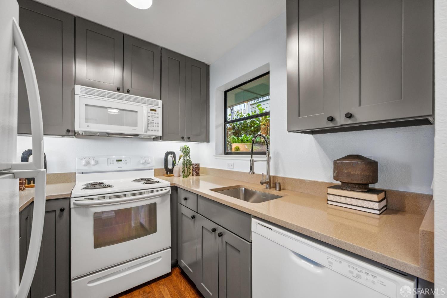 11 Littlefield Terrace
