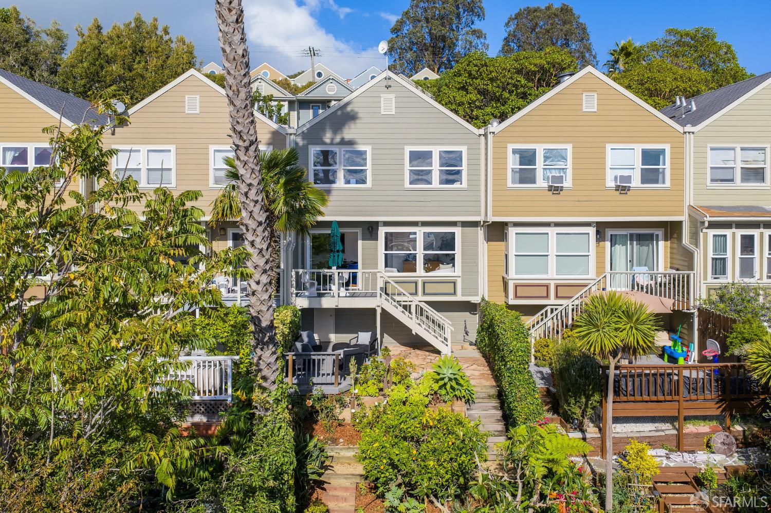 11 Littlefield Terrace