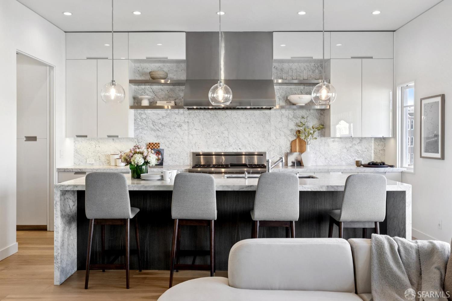 2269 Francisco Street