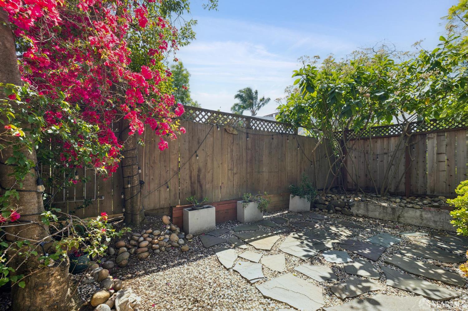 2977 21st Street # 2977a