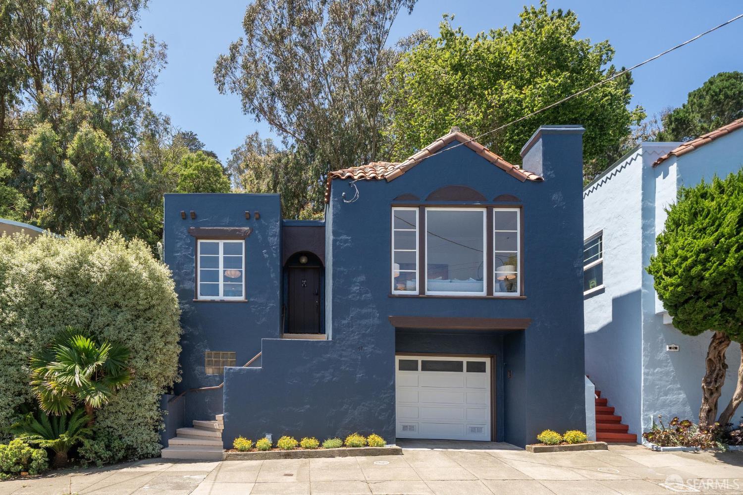 17 Paradise Avenue