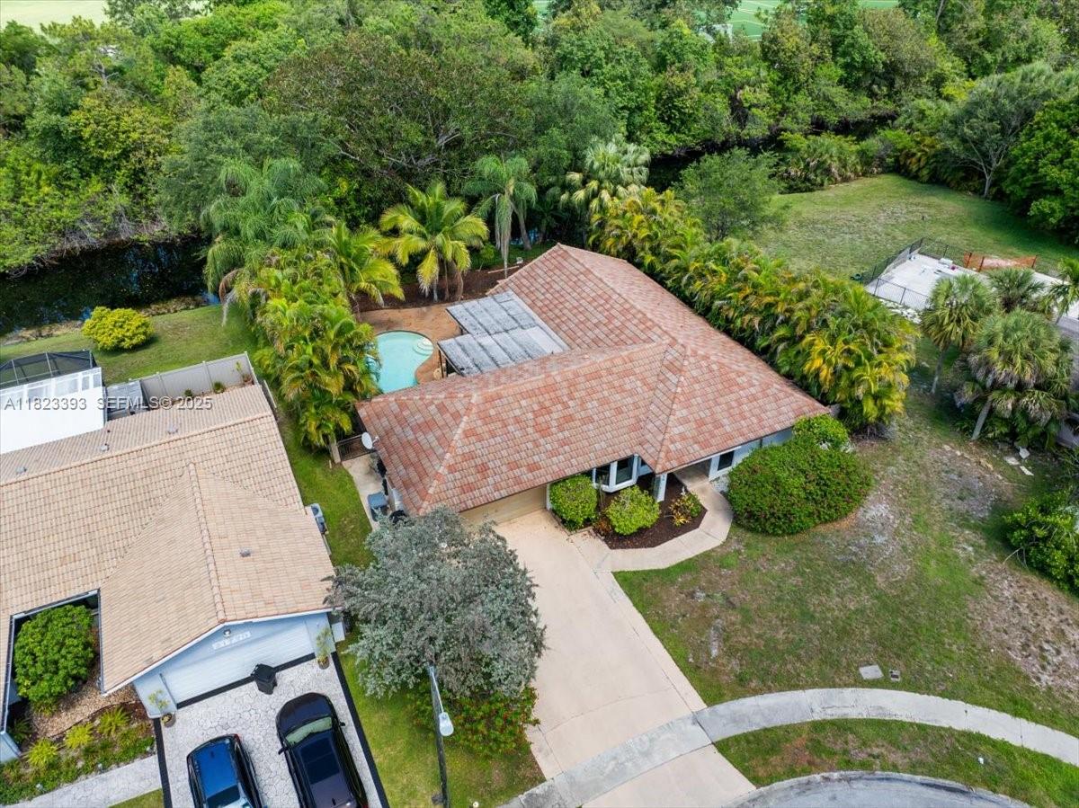21784 Little Bear Lane