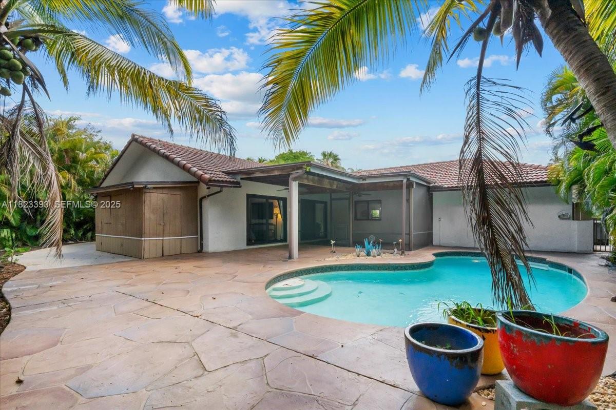 21784 Little Bear Lane