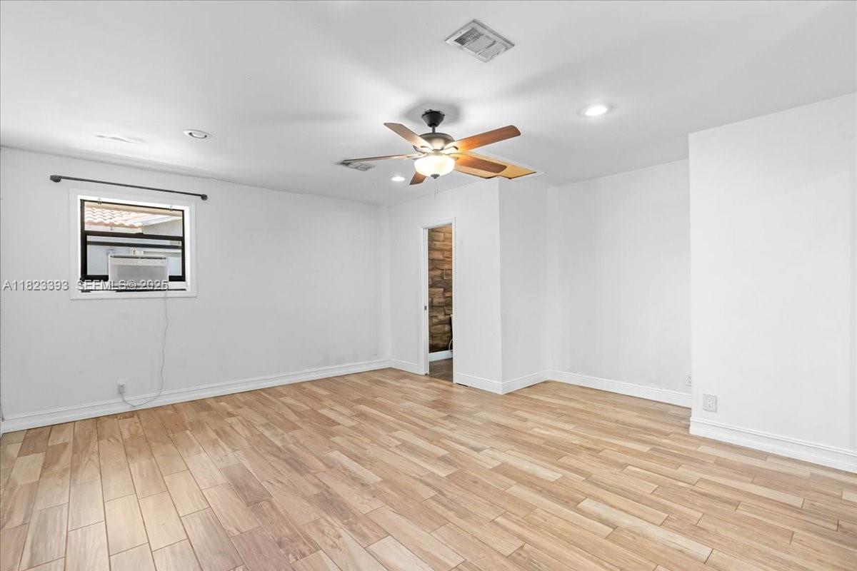 21784 Little Bear Lane