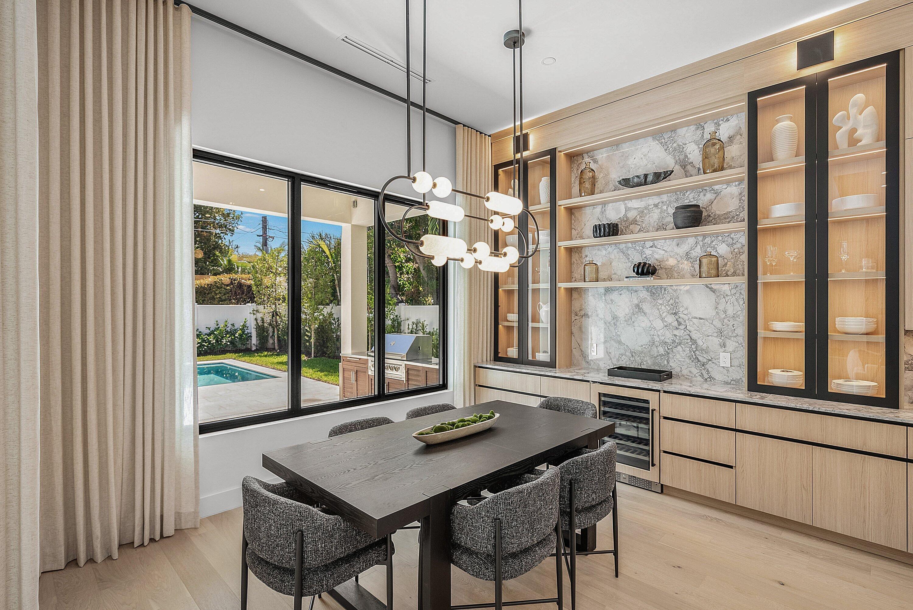 250 NE 16th Street