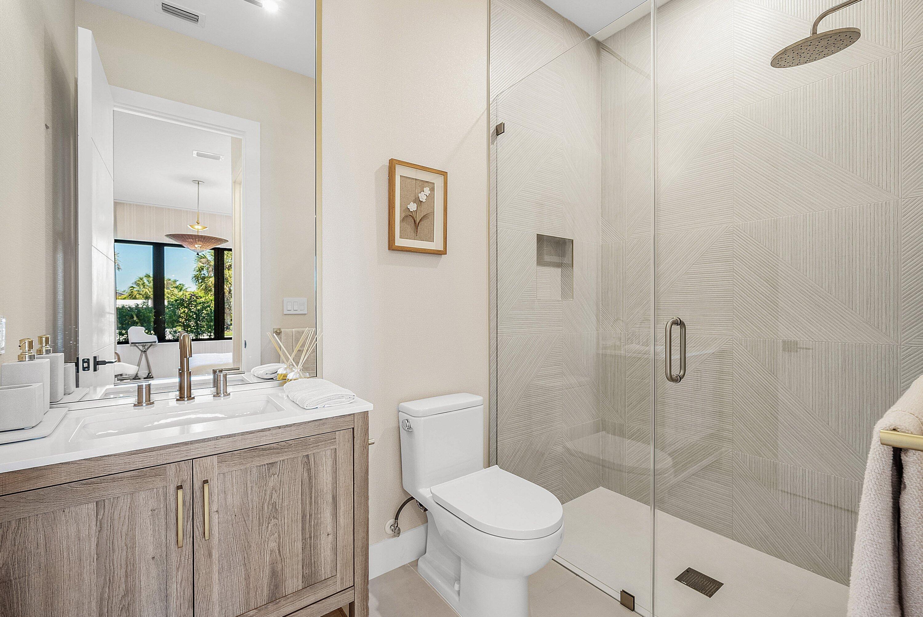 250 NE 16th Street