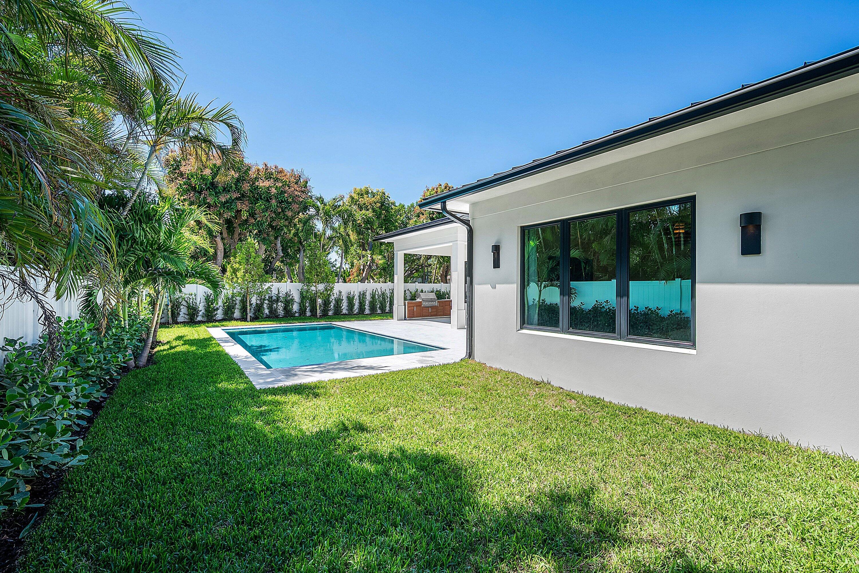 250 NE 16th Street