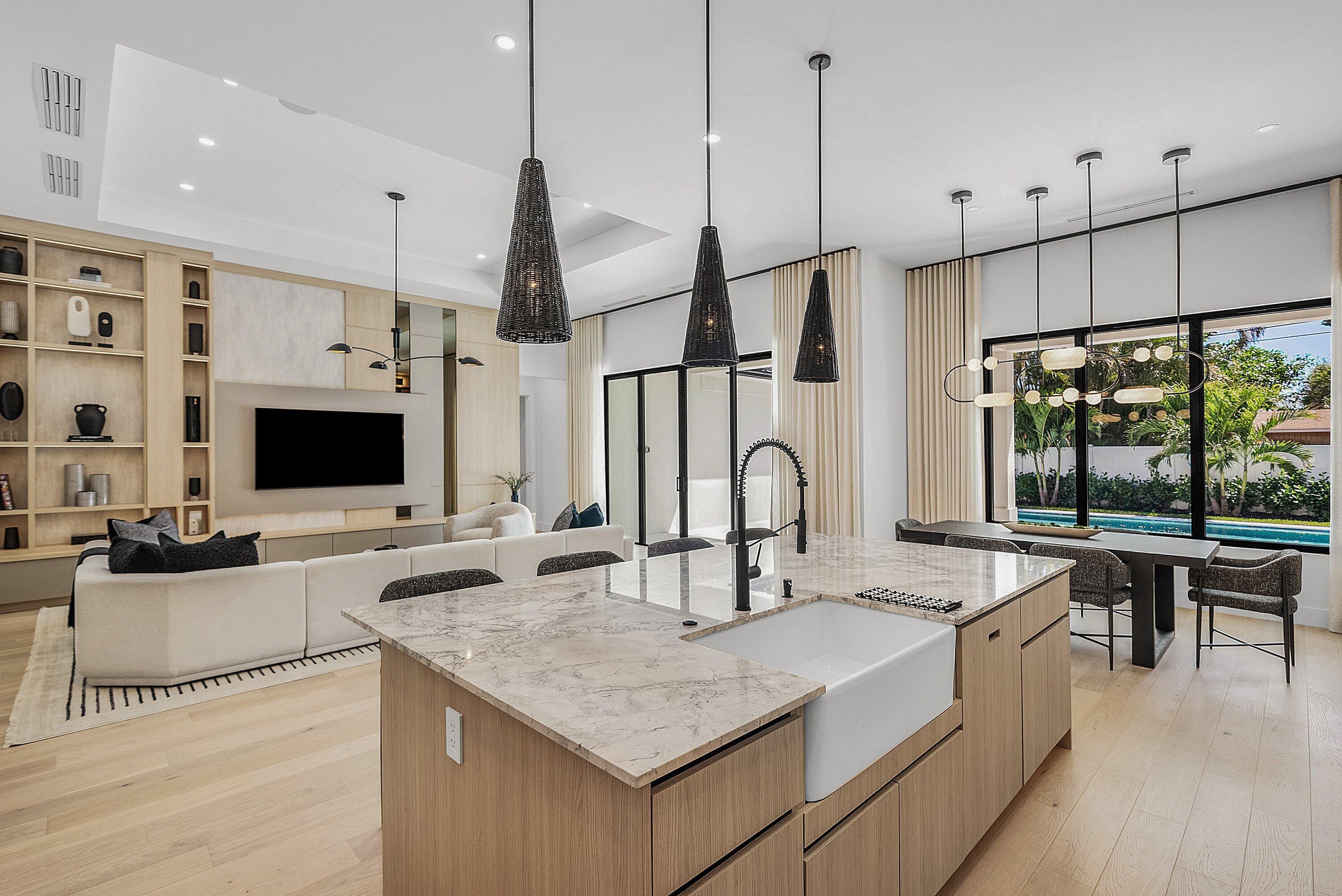 250 NE 16th Street