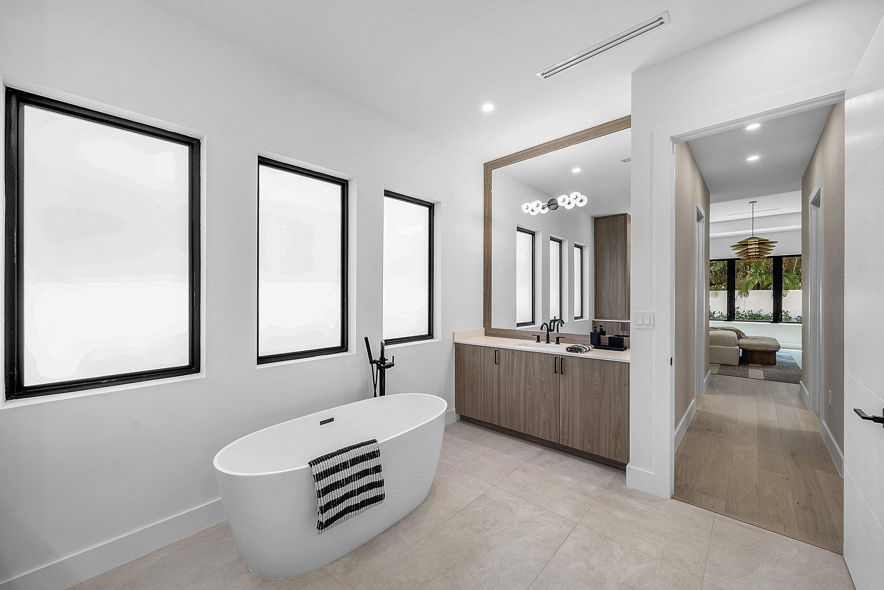250 NE 16th Street