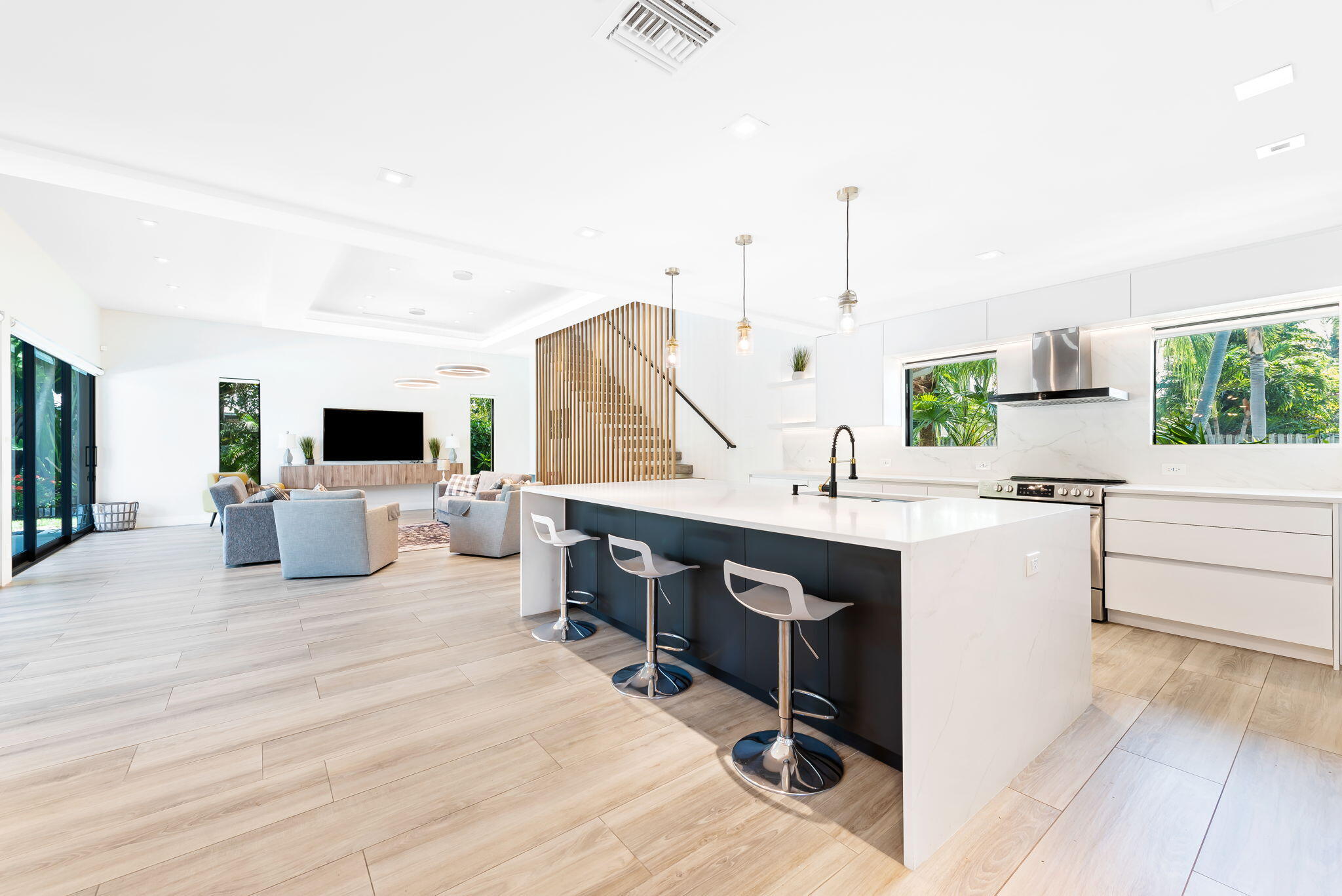 1100 SE 5th Court