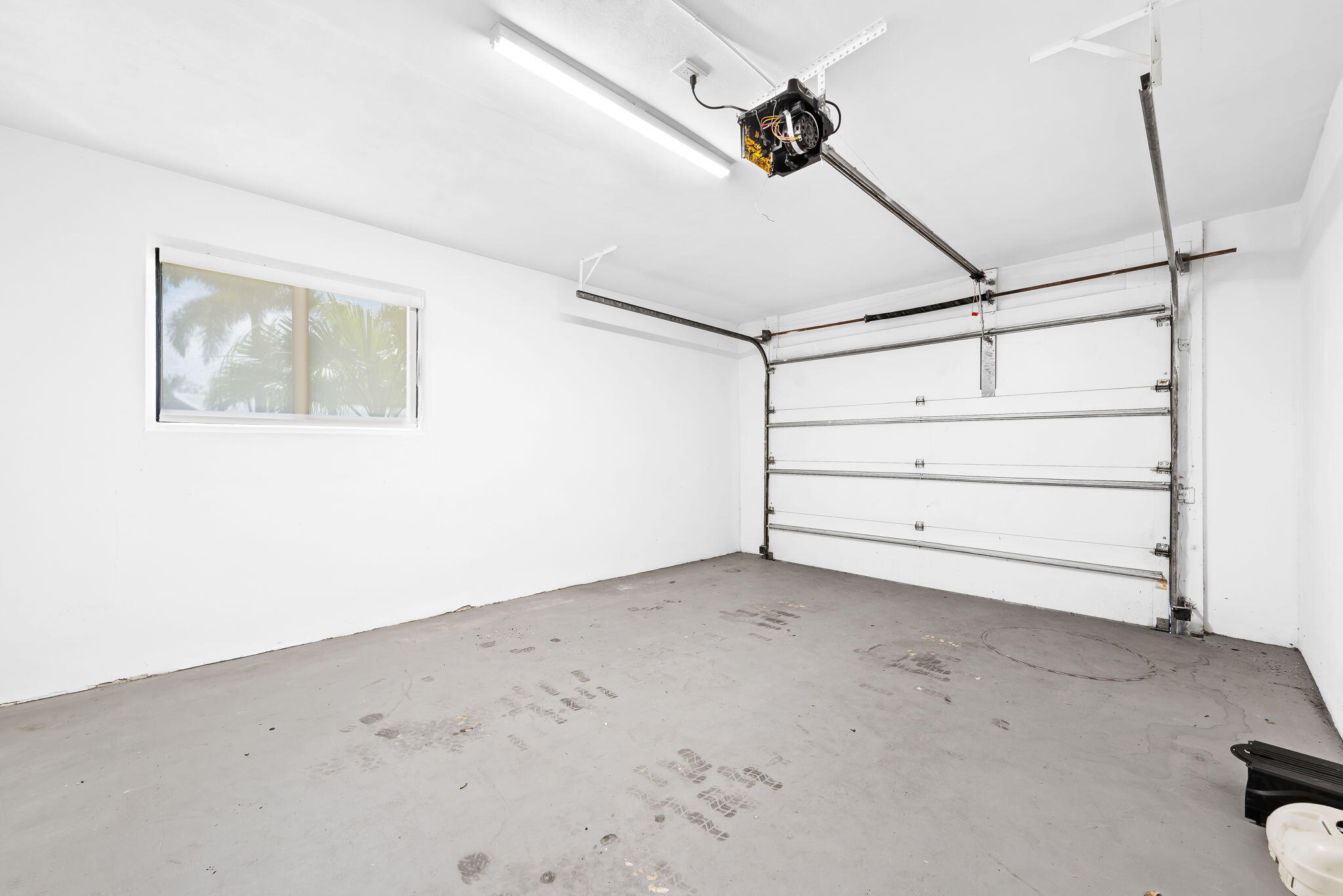 1100 SE 5th Court