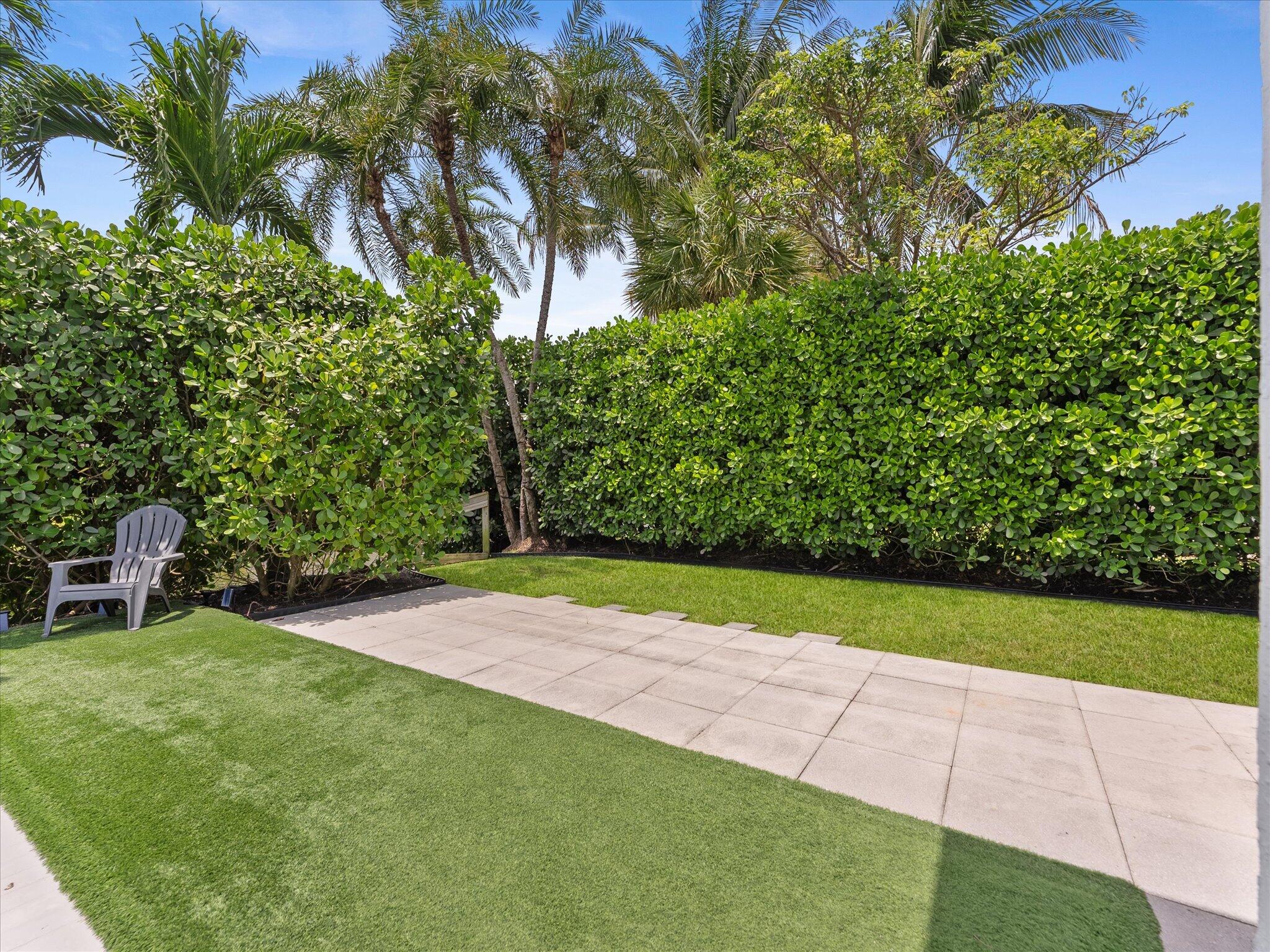 1002 Lake Shore Drive