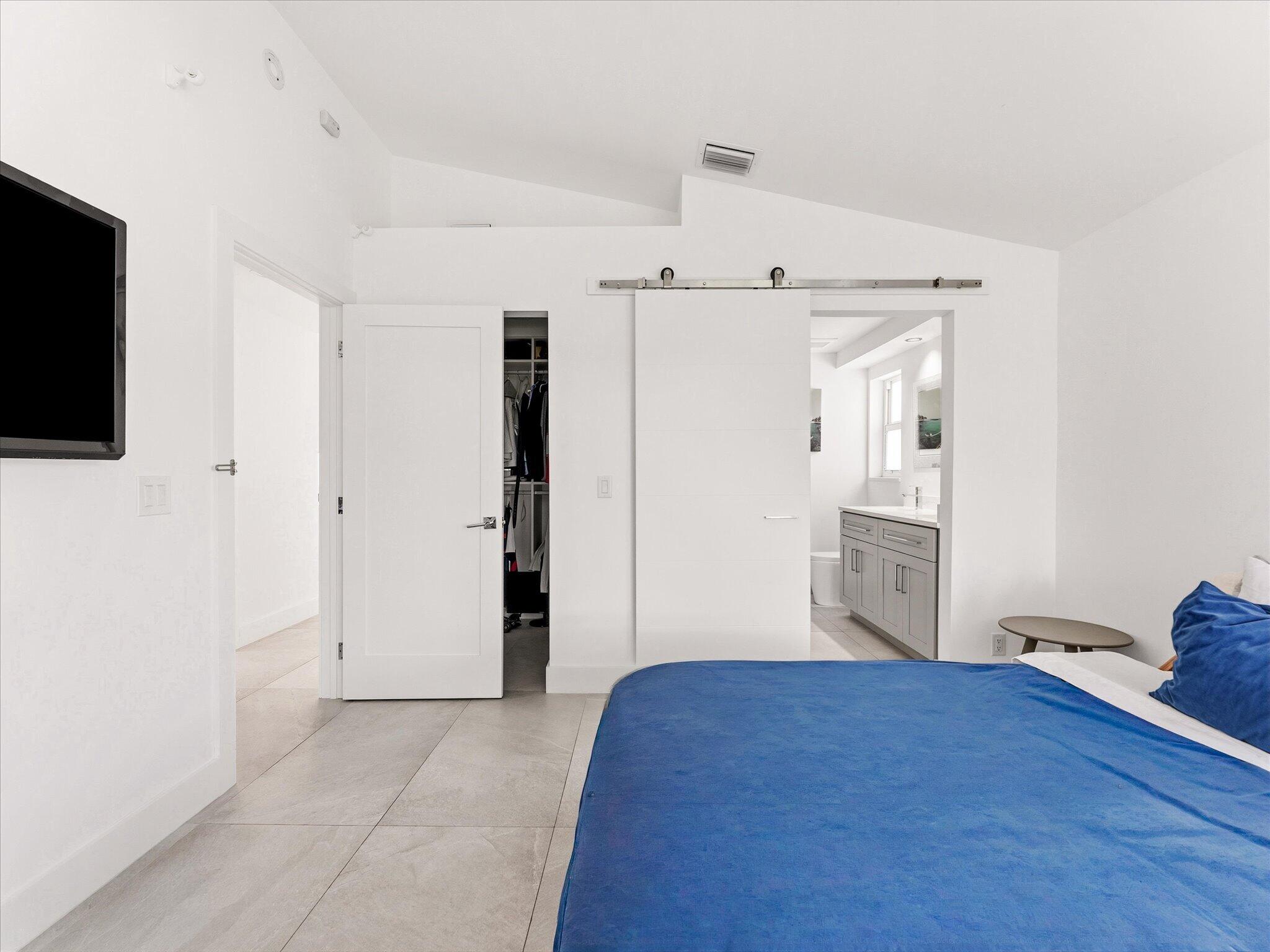 1002 Lake Shore Drive