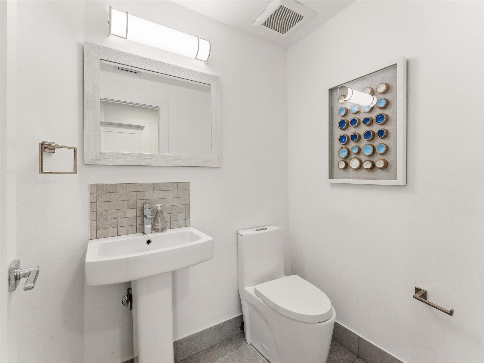 1002 Lake Shore Drive