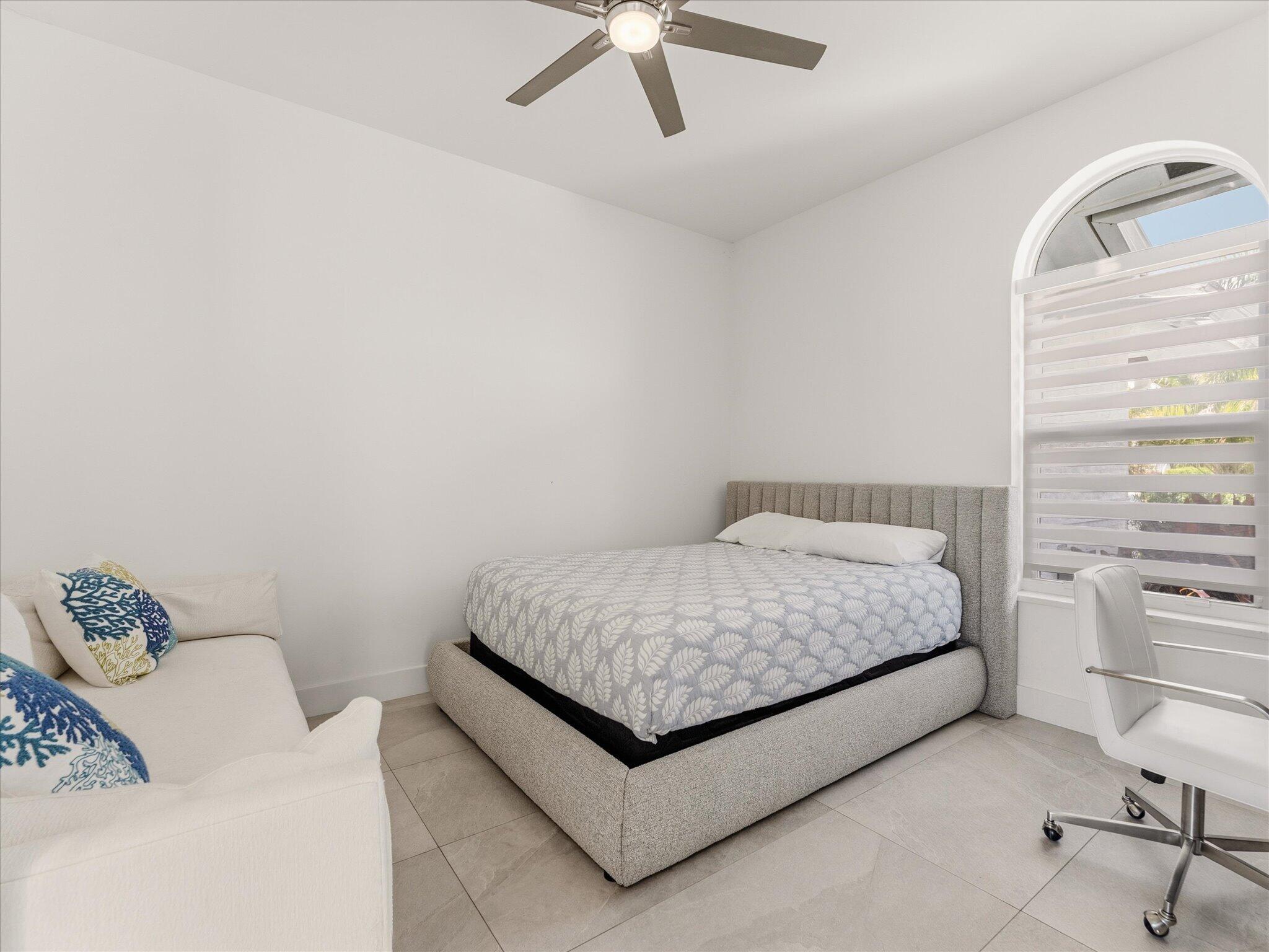1002 Lake Shore Drive