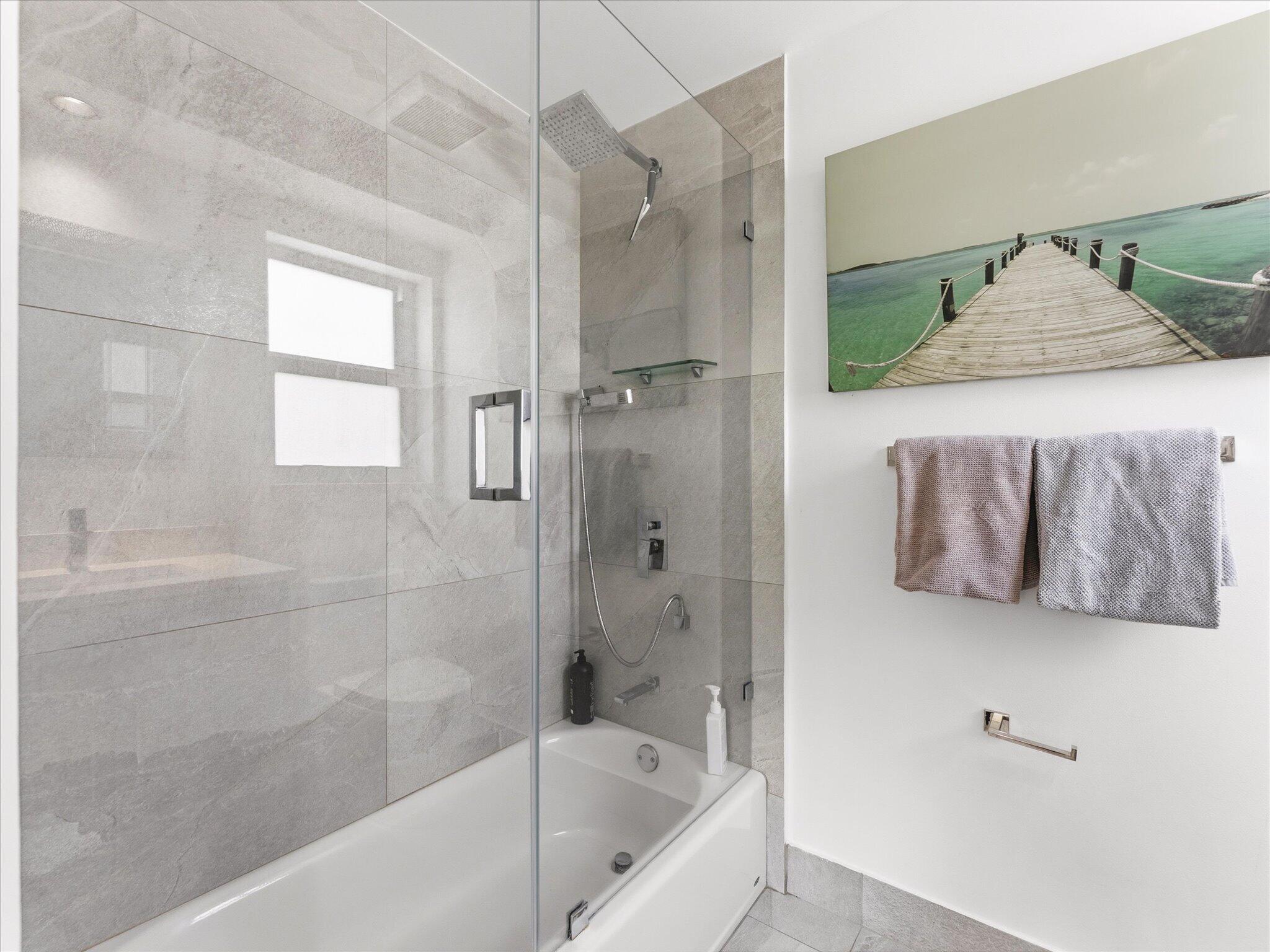 1002 Lake Shore Drive