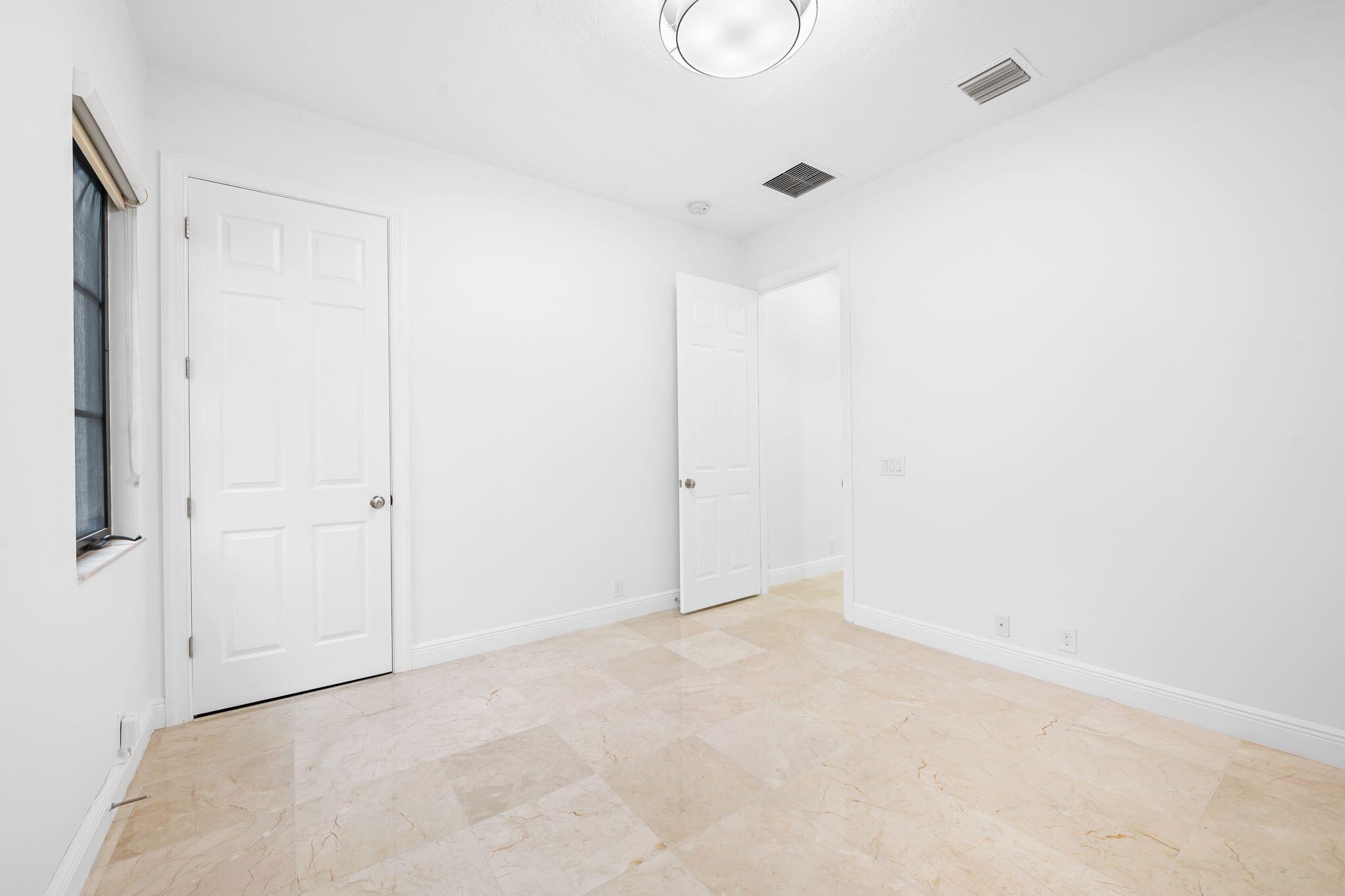 8242 EMERALD Avenue