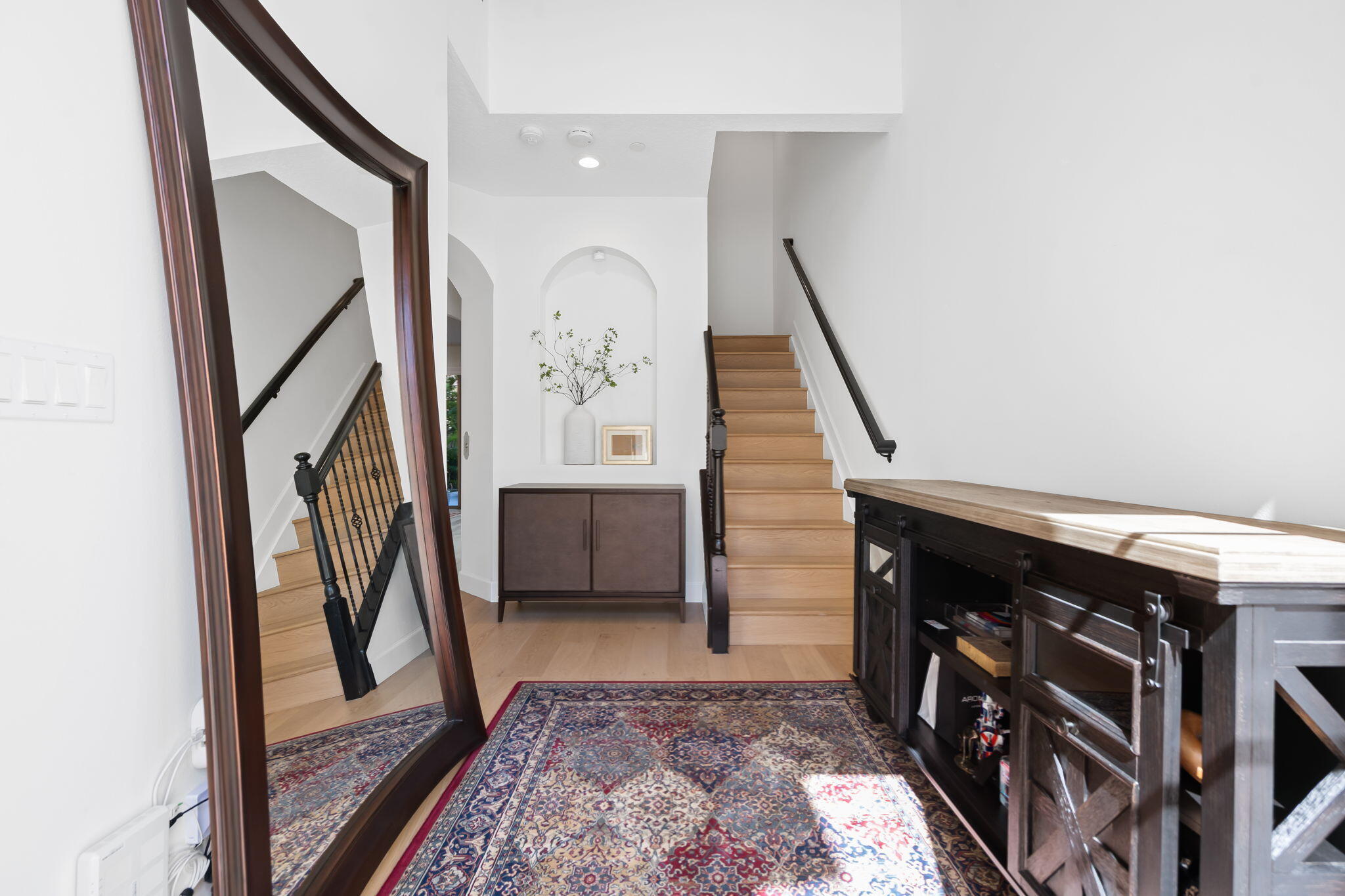 613 NE FRANCESCA Lane