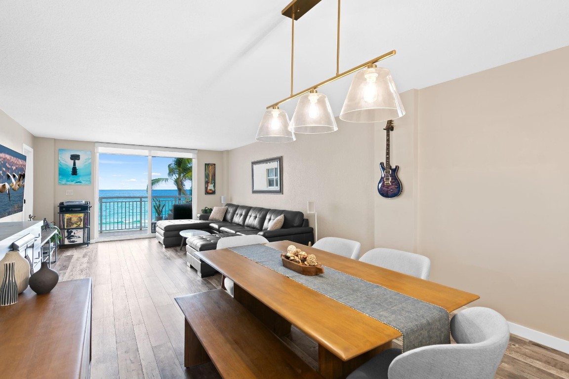 1051 Hillsboro Mile 308E